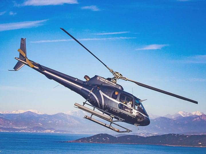Volo d’iniziazione in elicottero – Scuola di volo – Corse Hélicoptère Volo d’iniziazione in elicottero