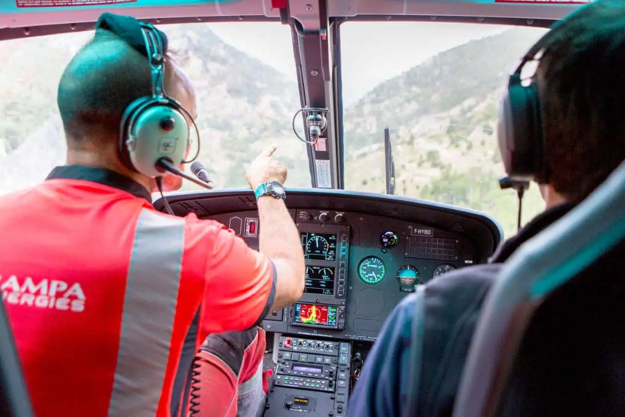 La surveillance des réseaux - Travaux aériens en Hélicoptère - Corse Hélicoptère